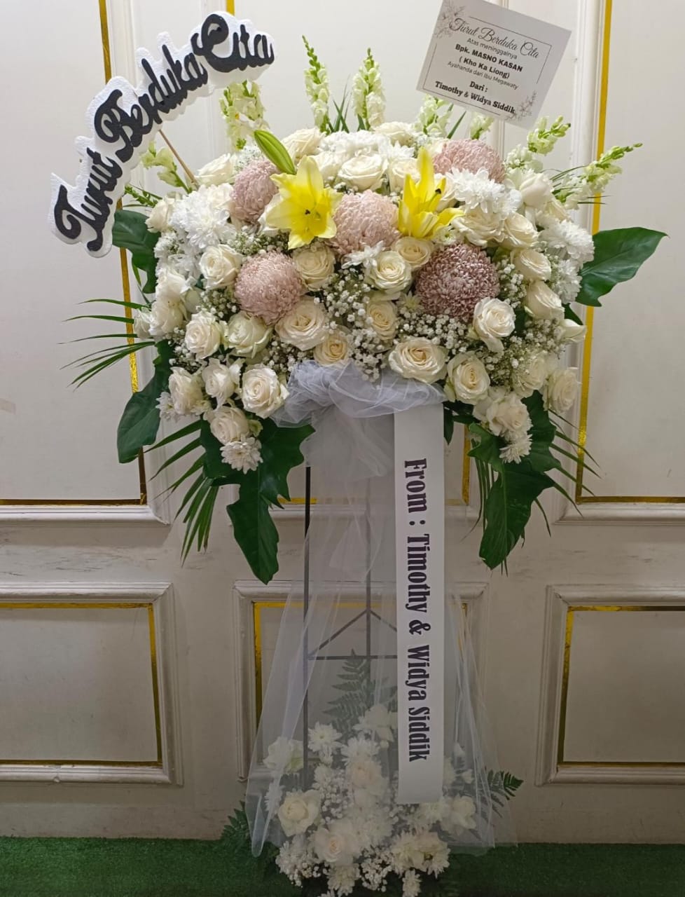 Standing flower ucapan turut berduka cita